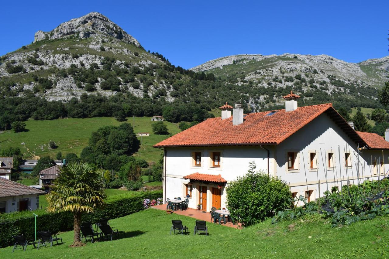Apartamentos Rurales La Taberna Matienzo Esterno foto